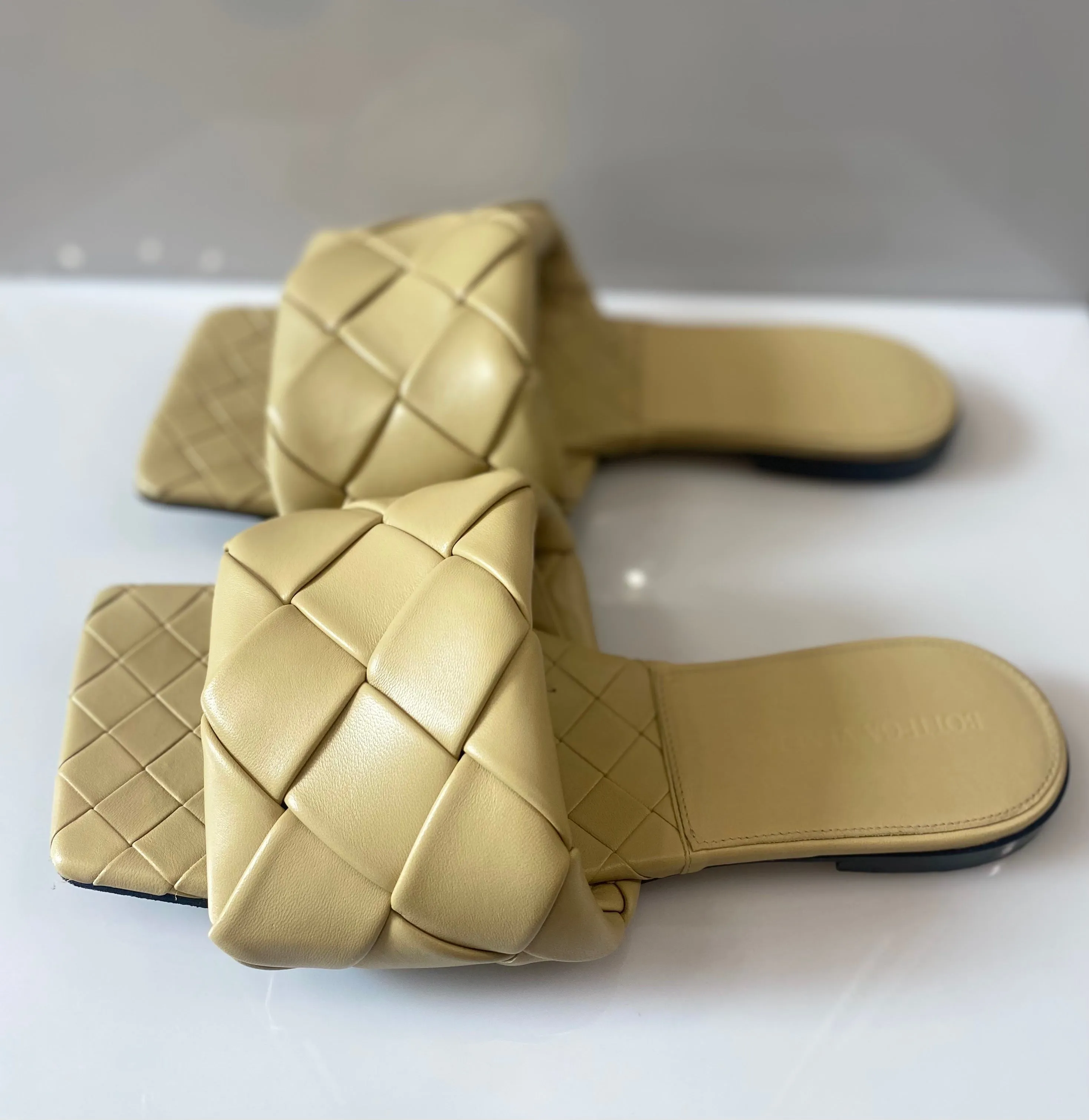 BOTTEGA VENETA LIDO QUILTED NAPPA LEATHER FLAT MULES