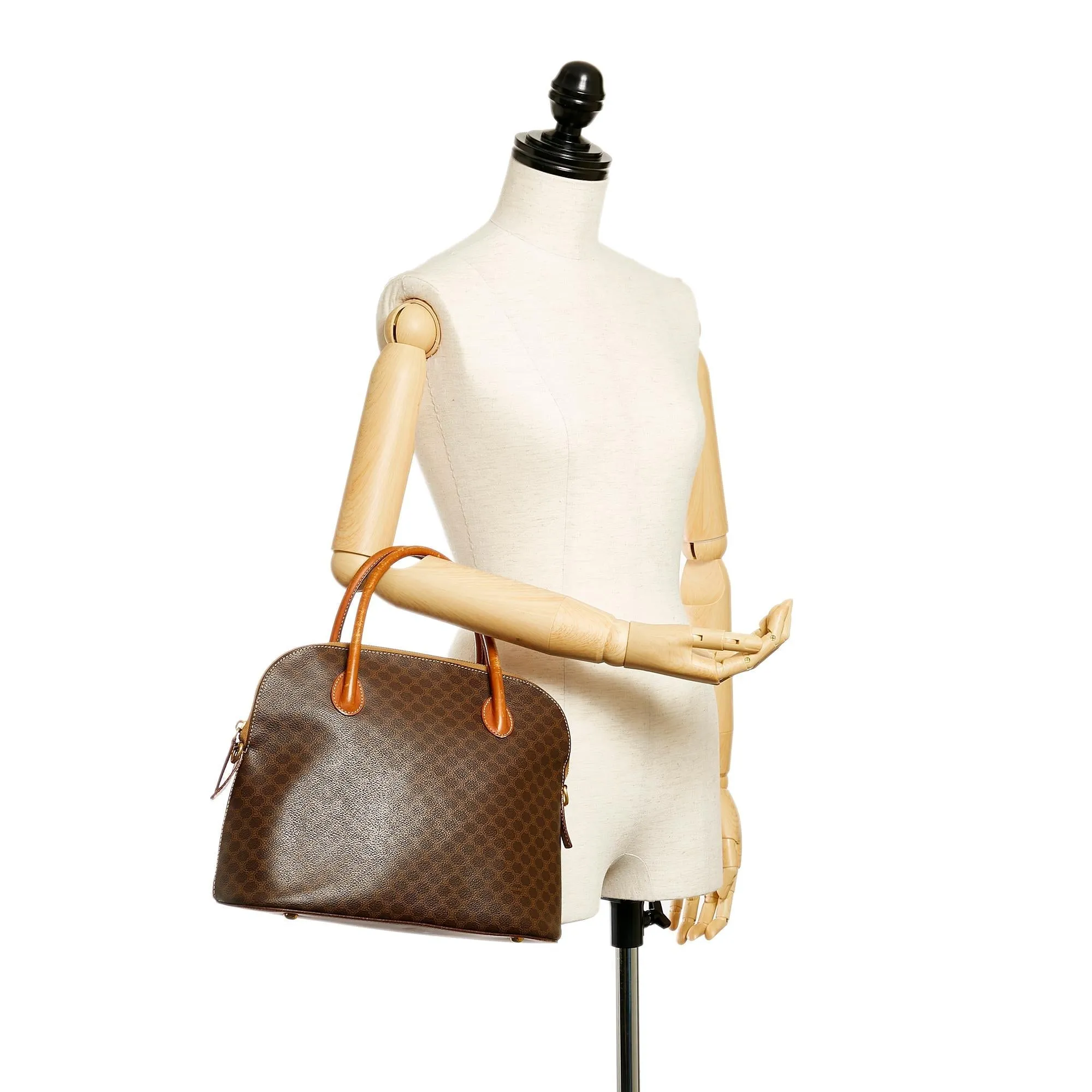 Celine Macadam Handbag (SHG-27374)