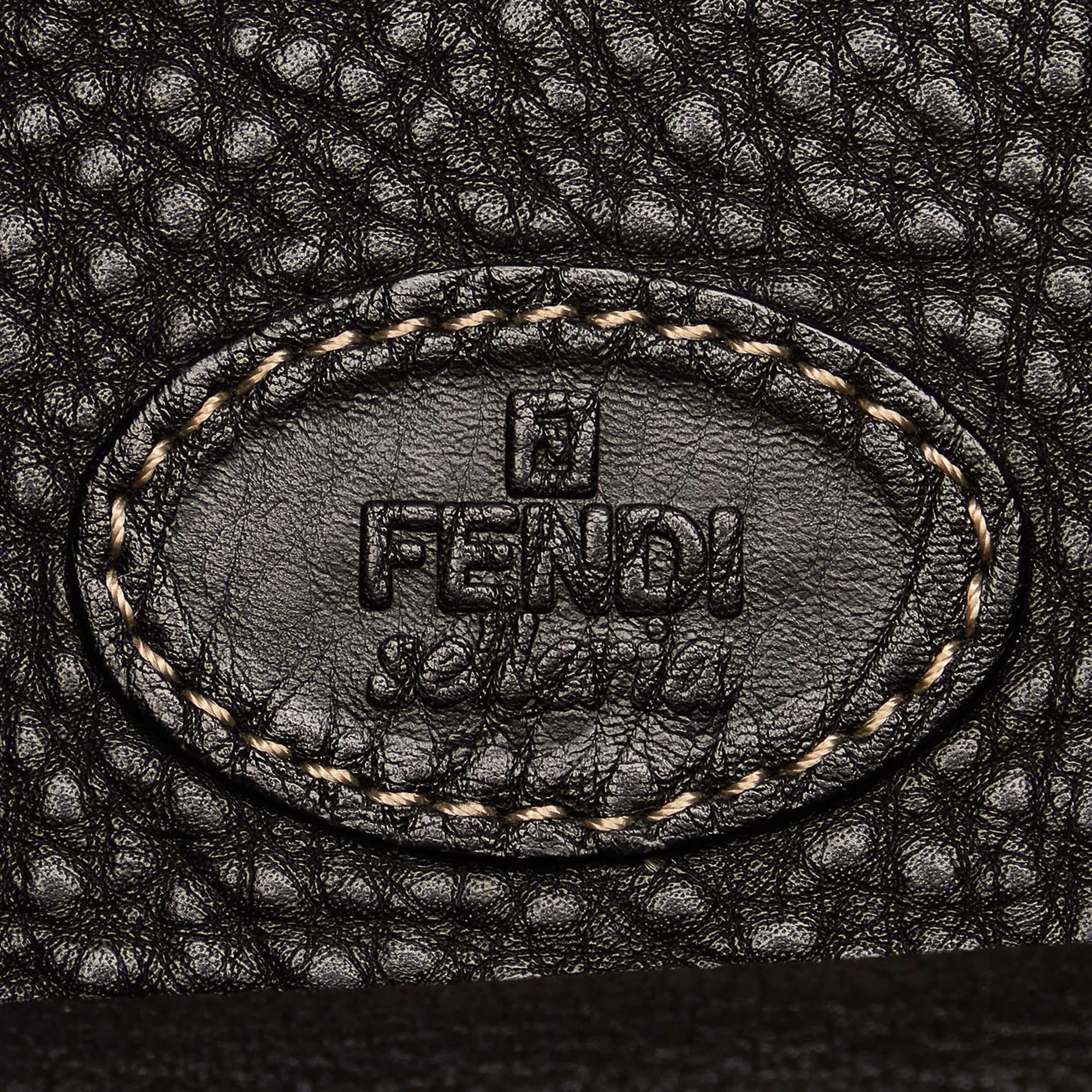 Fendi Selleria Leather Shoulder Bag (SHG-29296)