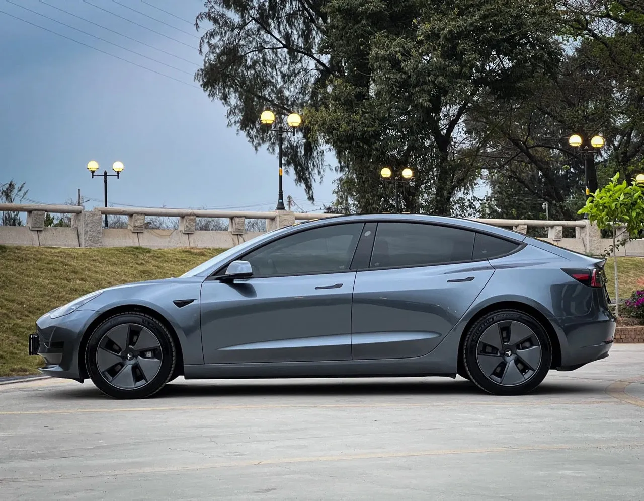 Gloss Metallic Charcoal Grey Car Wrap