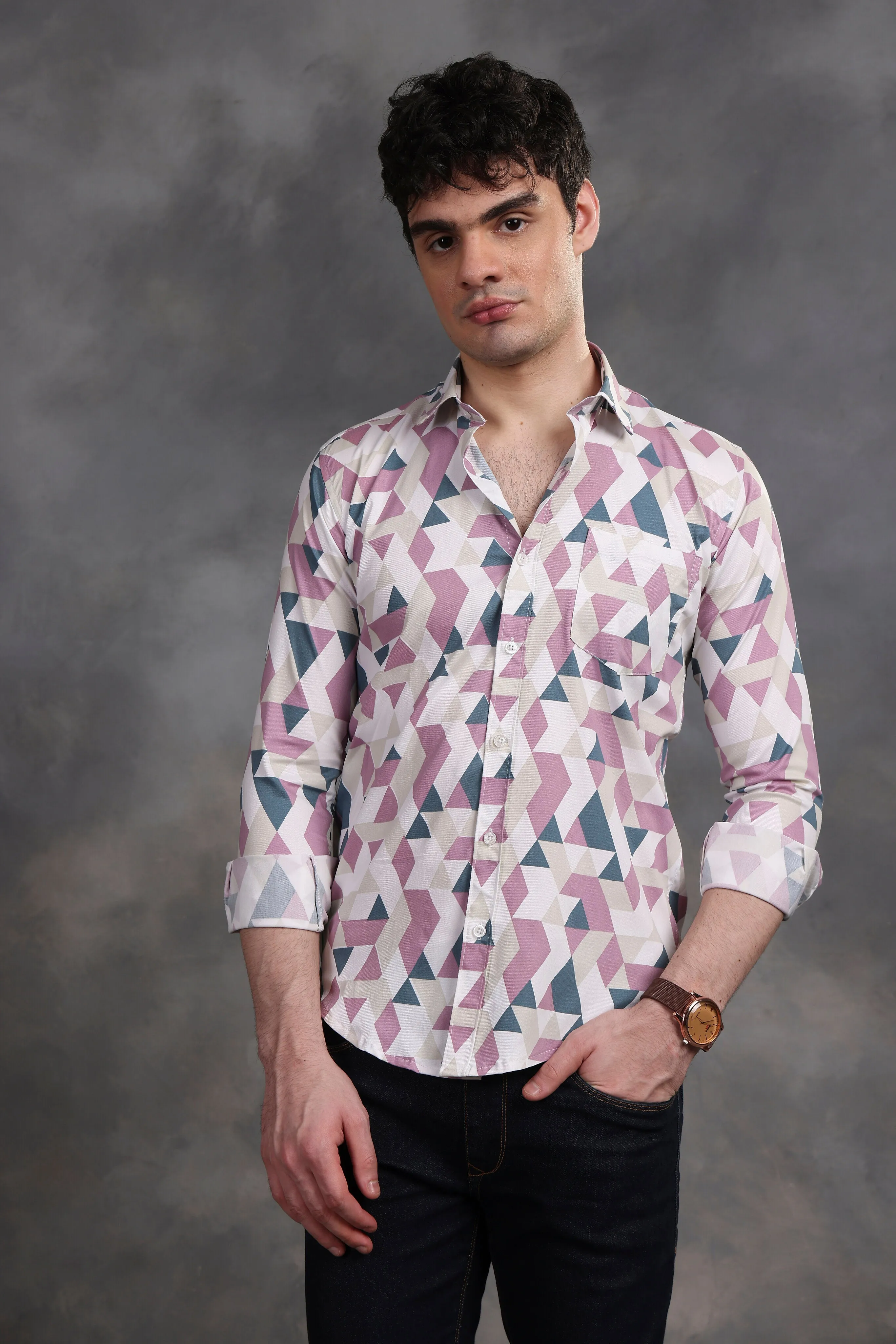 MENS PINK AND WHITE TRIANGLE PRINT LYCRA COTTON  SHIRT