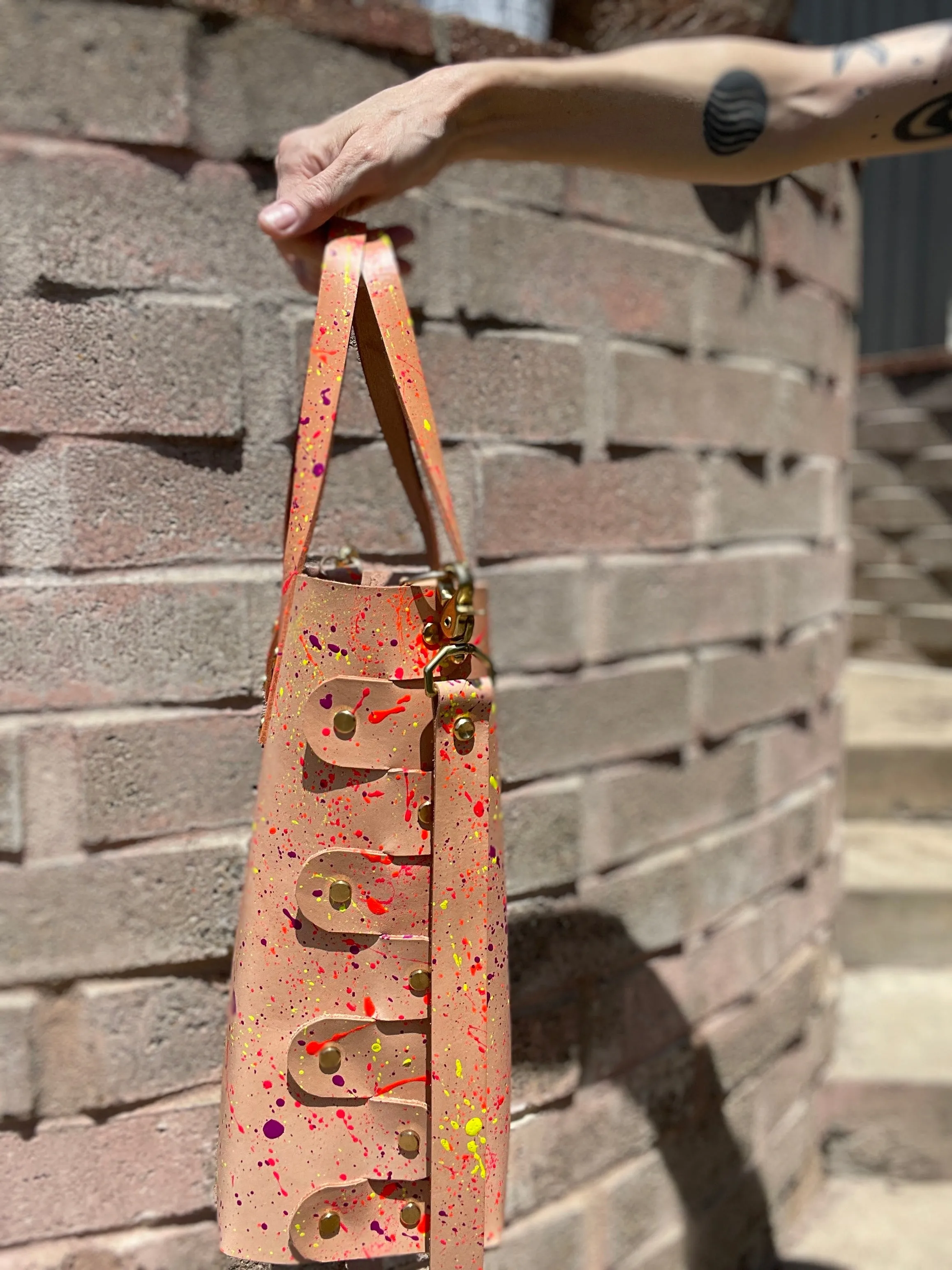 Neon Splatter Veg Tan Open Top Crossbody Tote