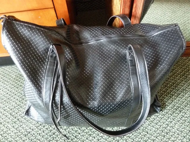 "No-Animal" Leather Huge Travel Bag