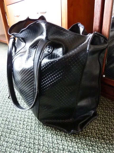 "No-Animal" Leather Huge Travel Bag