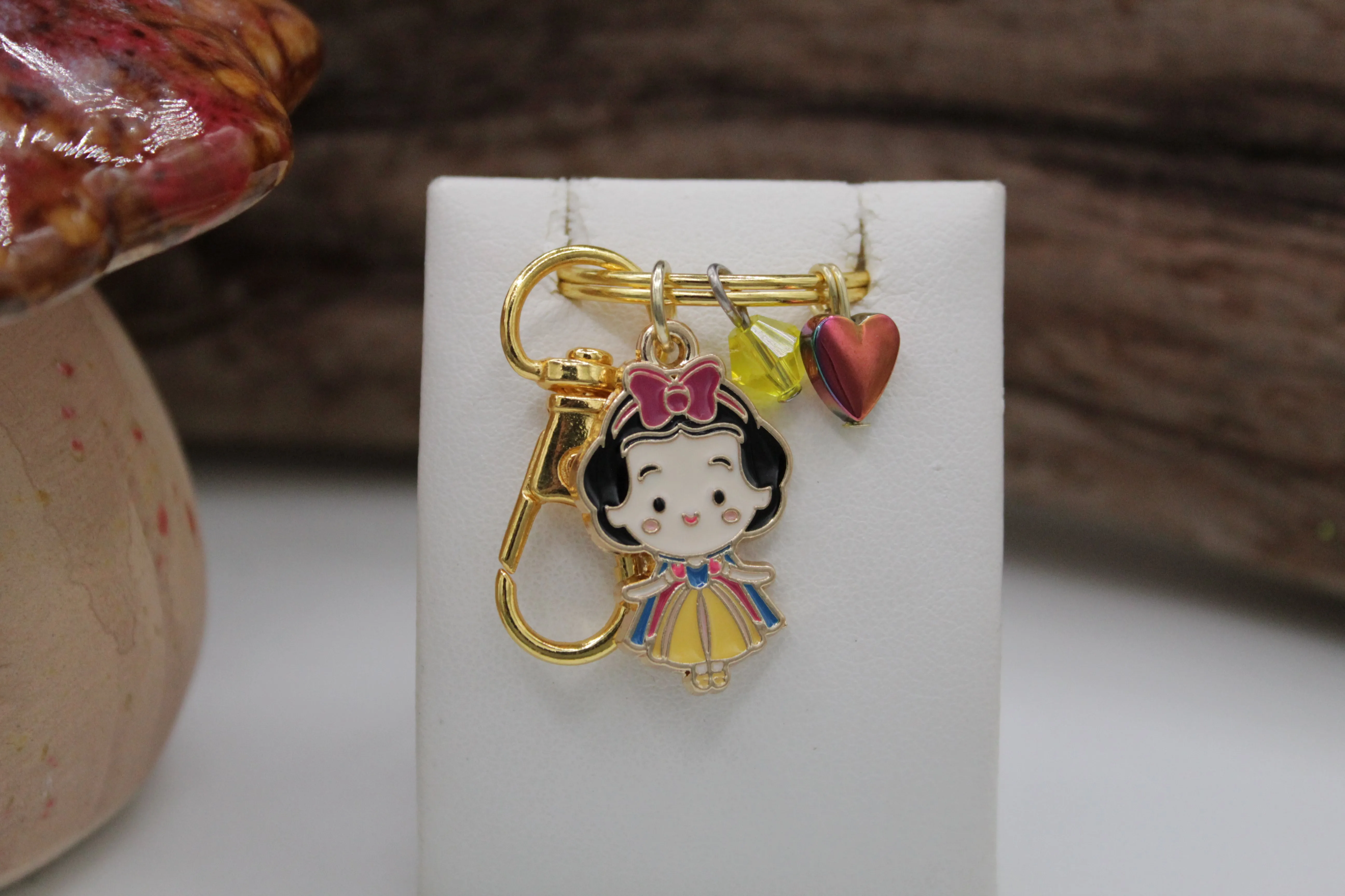 Snow white keychains